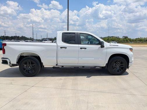 Summit White 2024 Chevrolet Silverado 1500 Custom