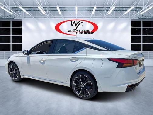 White 2024 Nissan Altima 2.5 SR