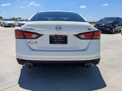 White 2024 Nissan Altima 2.5 SR