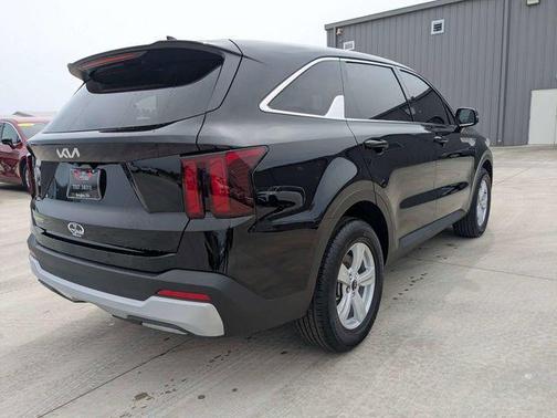 Ebony Black 2026 Kia Sorento LX