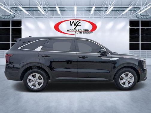 Ebony Black 2026 Kia Sorento LX