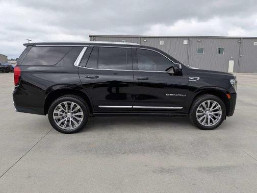 Onyx Black 2021 GMC Yukon Denali