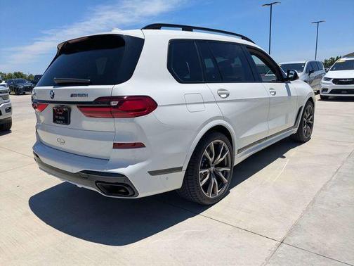 Alpine White 2021 BMW X7 M50i