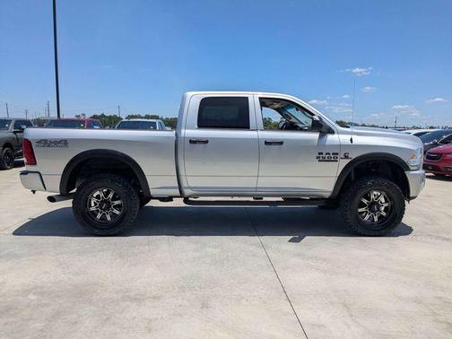 Bright Silver Clearcoat Metallic 2018 RAM 2500 Tradesman