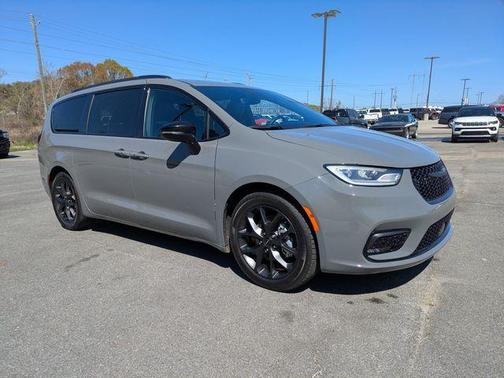 Gray Clearcoat 2025 Chrysler Pacifica Limited