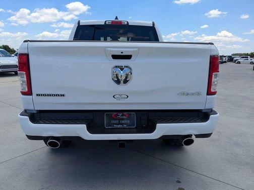 Bright White Clearcoat 2022 RAM 1500 Big Horn