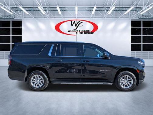 2023 Chevrolet Suburban LT
