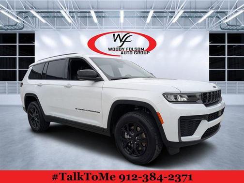 Bright White Clearcoat 2026 Jeep Grand Cherokee L Laredo