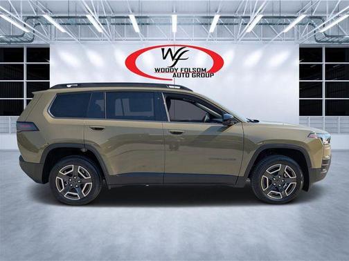 41 2026 Jeep Cherokee LAREDO/LIMITED