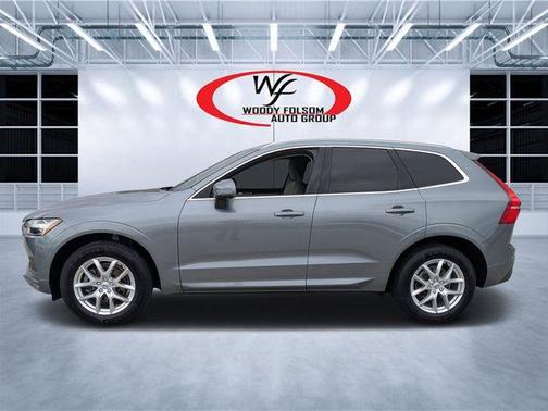 2021 Volvo XC60 T5 Momentum