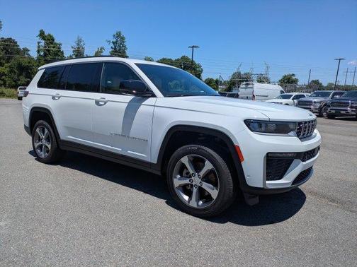 Bright White Clearcoat 2026 Jeep Grand Cherokee L Limited