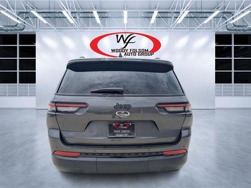Metallic 2024 Jeep Grand Cherokee L Laredo