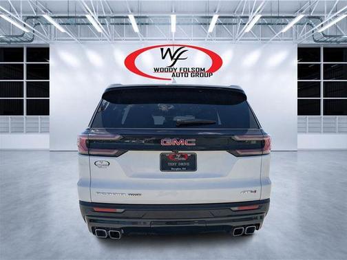 2024 GMC Acadia AT4
