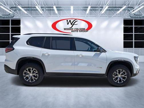 2024 GMC Acadia AT4