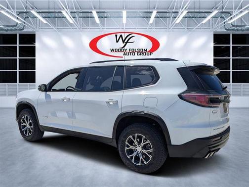2024 GMC Acadia AT4