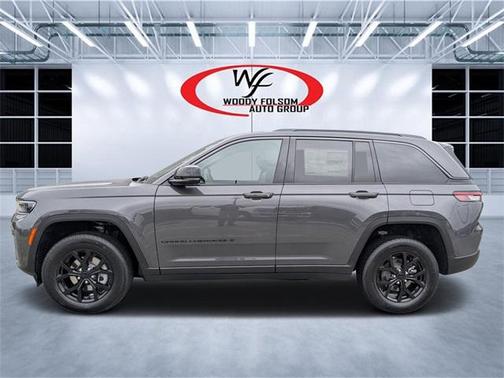 2026 Jeep Grand Cherokee Laredo