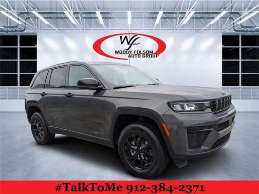 2026 Jeep Grand Cherokee Laredo