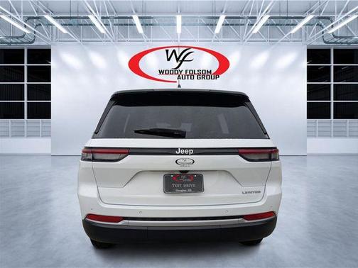 Bright White Clearcoat 2026 Jeep Grand Cherokee Limited