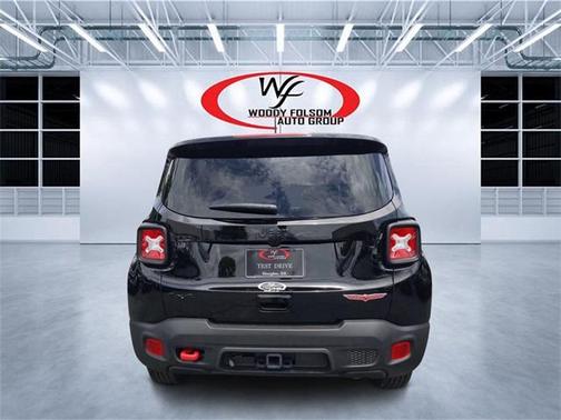 2023 Jeep Renegade Trailhawk