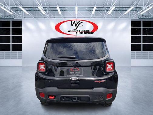 2023 Jeep Renegade Trailhawk