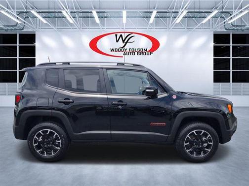 2023 Jeep Renegade Trailhawk