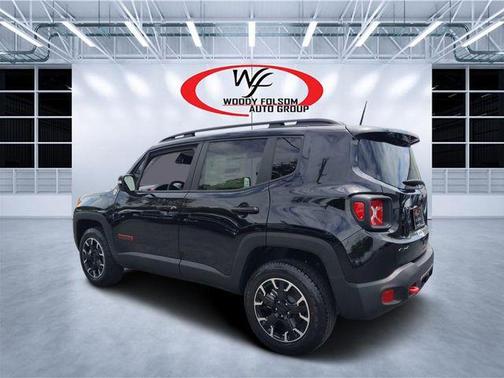 2023 Jeep Renegade Trailhawk