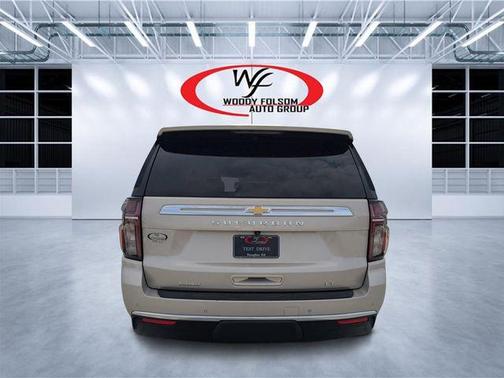 2021 Chevrolet Suburban LT