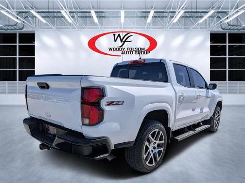Summit White 2023 Chevrolet Colorado Z71