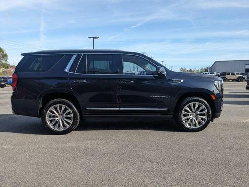 Midnight Blue Metallic 2022 GMC Yukon Denali