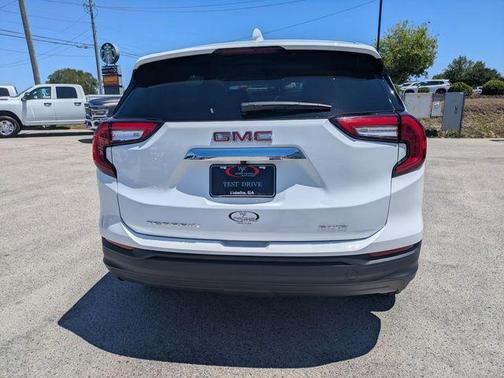 Summit White 2024 GMC Terrain SLE