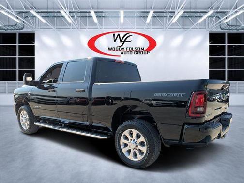 Diamond Black 2026 RAM 2500 Big Horn