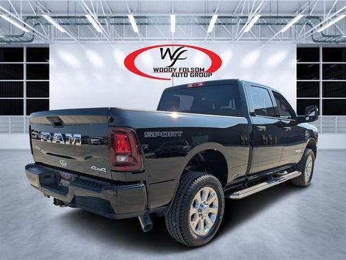 Diamond Black 2026 RAM 2500 Big Horn