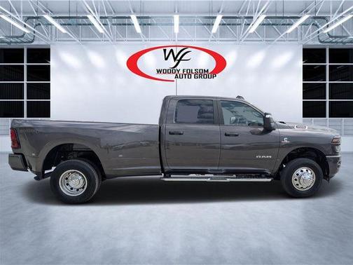 Granite Crystal Clearcoat Metallic 2026 RAM 3500 Big Horn