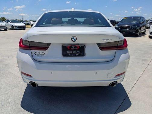 White Metallic 2023 BMW 330 i
