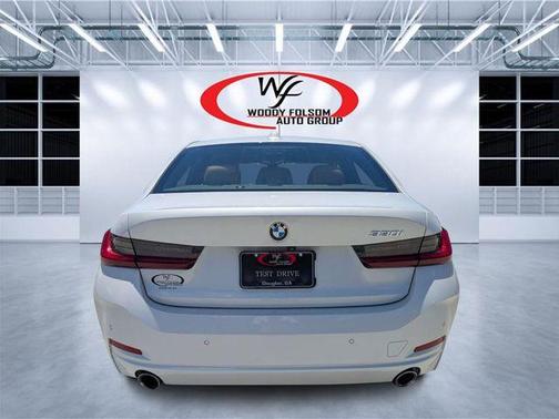 White Metallic 2023 BMW 330 i