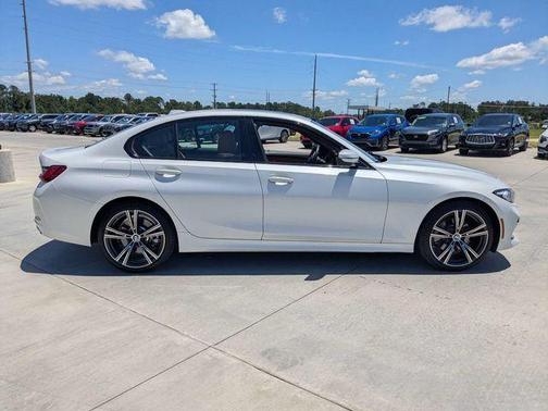 White Metallic 2023 BMW 330 i