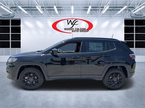 Diamond Black 2026 Jeep Compass Latitude