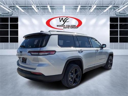 2025 Jeep Grand Cherokee L Laredo