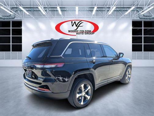 Diamond Black 2026 Jeep Grand Cherokee Limited