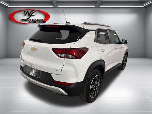 Summit White 2024 Chevrolet Trailblazer LT