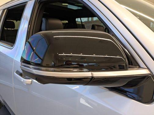 Silver Zynith 2026 Jeep Grand Wagoneer Base