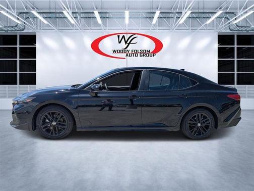 Midnight Black Metallic 2026 Toyota Camry SE