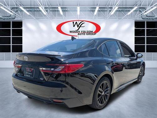Midnight Black Metallic 2026 Toyota Camry SE