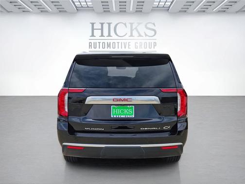 Onyx Black 2024 GMC Yukon XL Denali