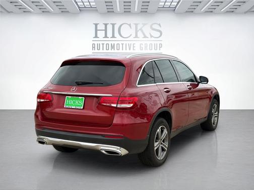 designo Cardinal Red Metallic 2019 Mercedes-Benz GLC 300 Base
