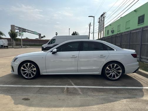 2021 Audi A4 45 S line Premium Plus