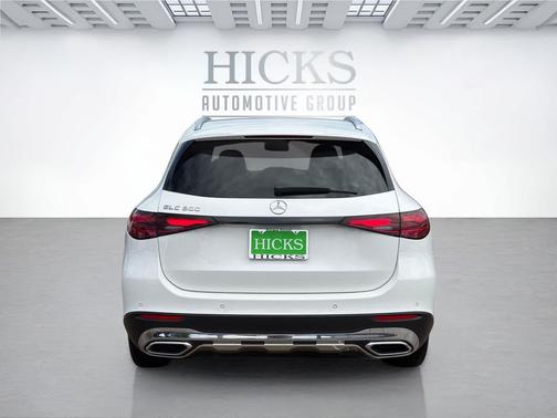 Polar White 2026 Mercedes-Benz GLC 300 Base