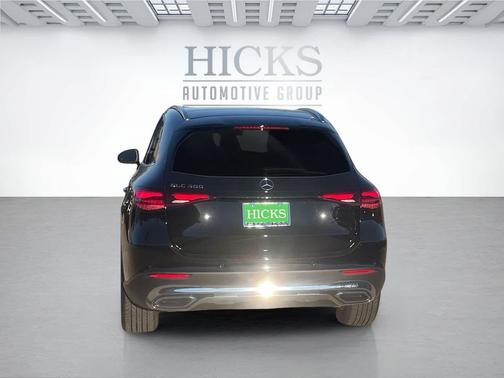 2025 Mercedes-Benz GLC 300 Base