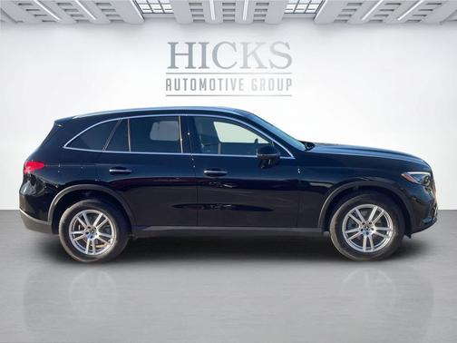 2025 Mercedes-Benz GLC 300 Base