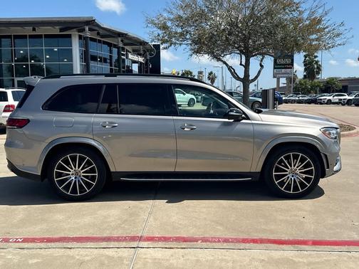 2023 Mercedes-Benz GLS 450 4MATIC
